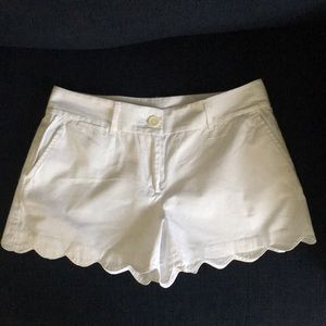 Loft Scallop White Shorts